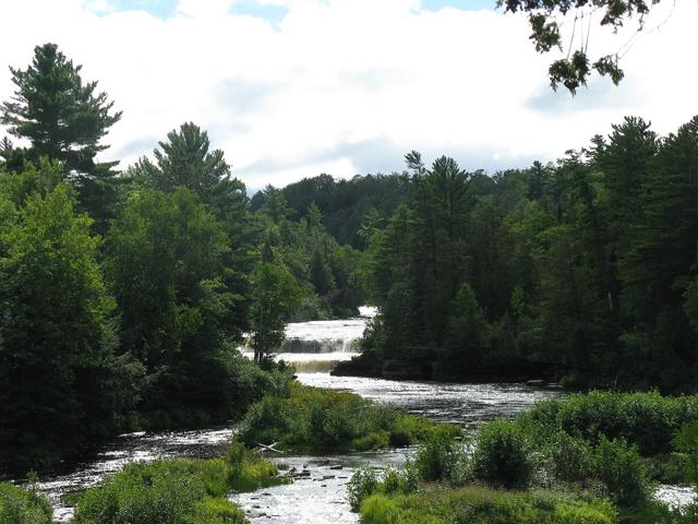 Tahquamenon Falls State Park